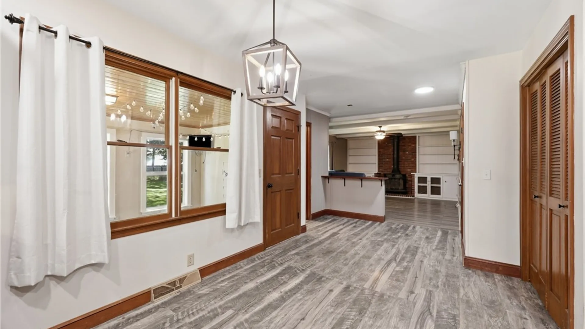 Property at 3605 Bonnie Lane, Hamburg, NY 14075 5