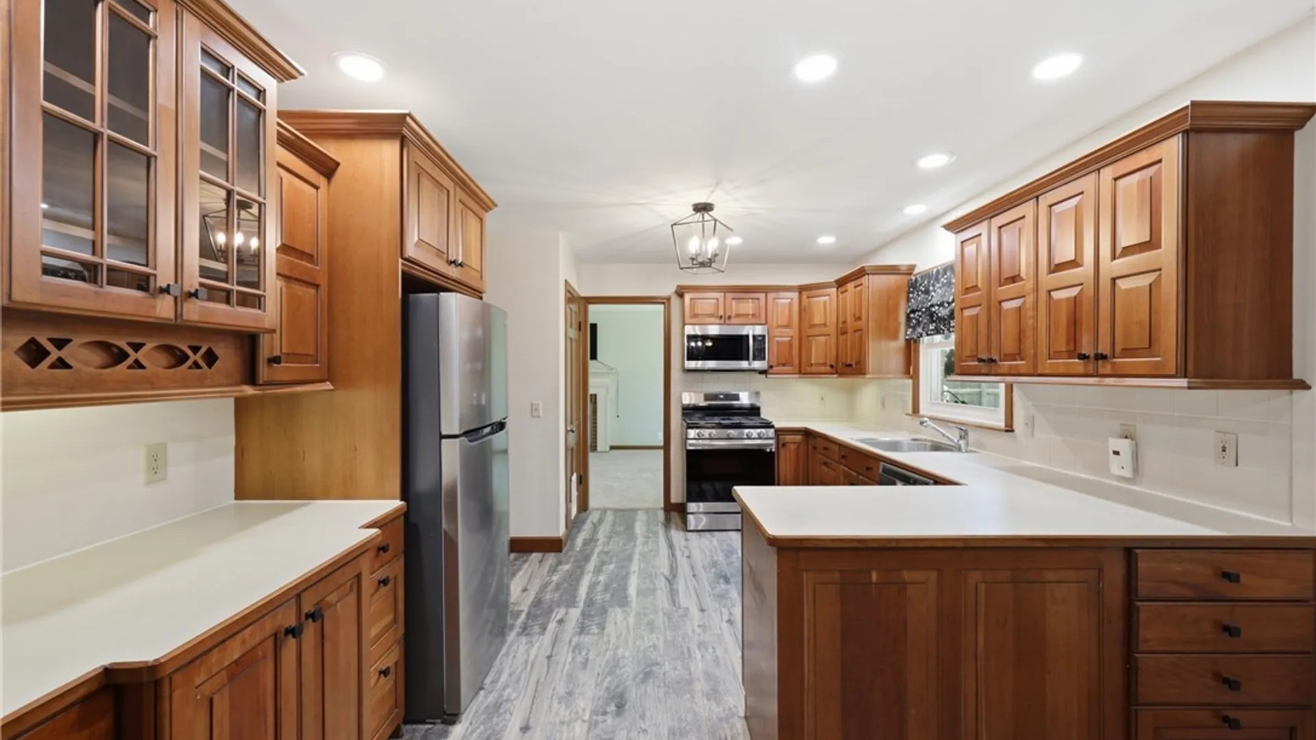 Property at 3605 Bonnie Lane, Hamburg, NY 14075 8