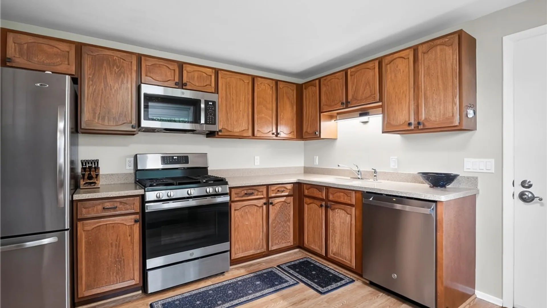 Property at 6 Gateway Road, Chili, NY 14624 12