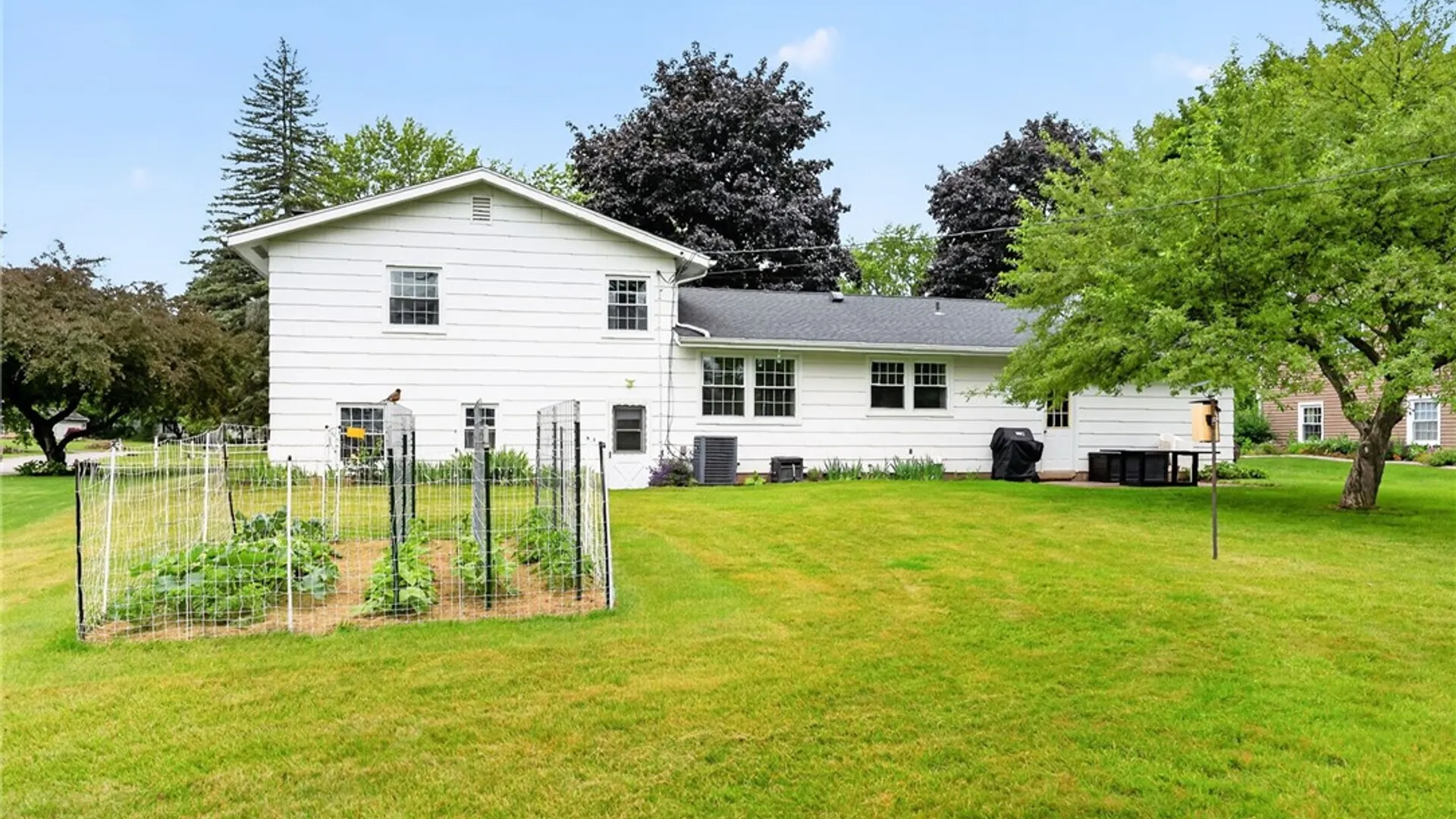 Property at 6 Gateway Road, Chili, NY 14624 47