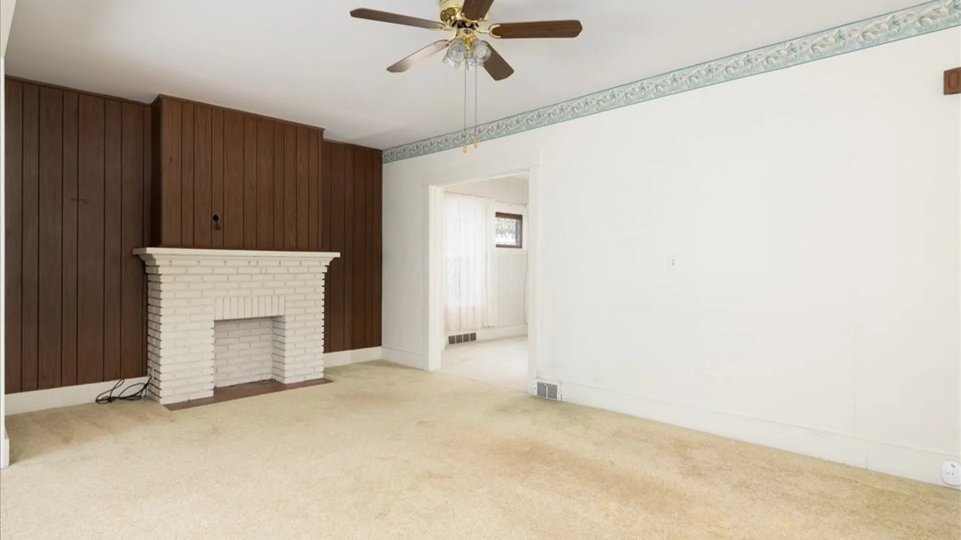 Property at 48 Whitfield Avenue, Buffalo, NY 14220 5
