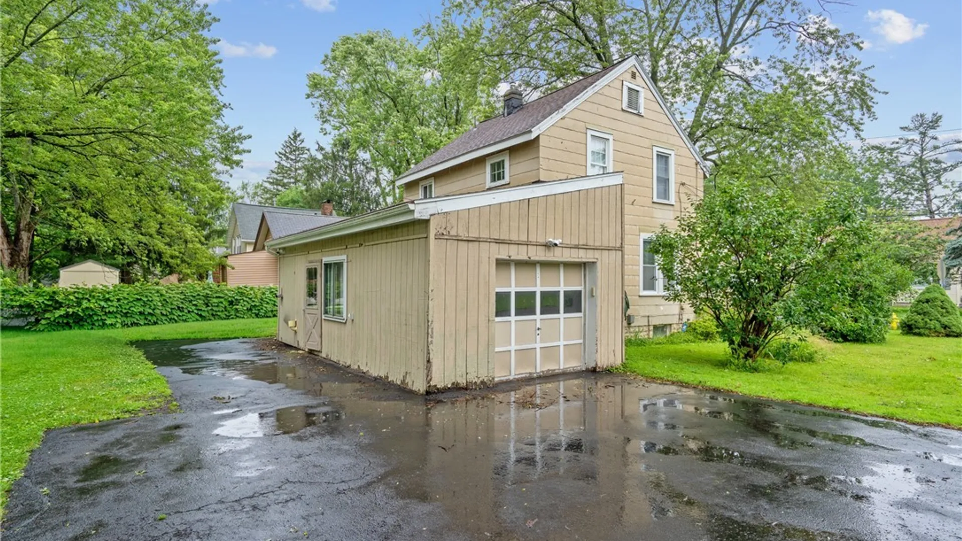 Property at 401 Richfield Boulevard, Salina, NY 13211 2