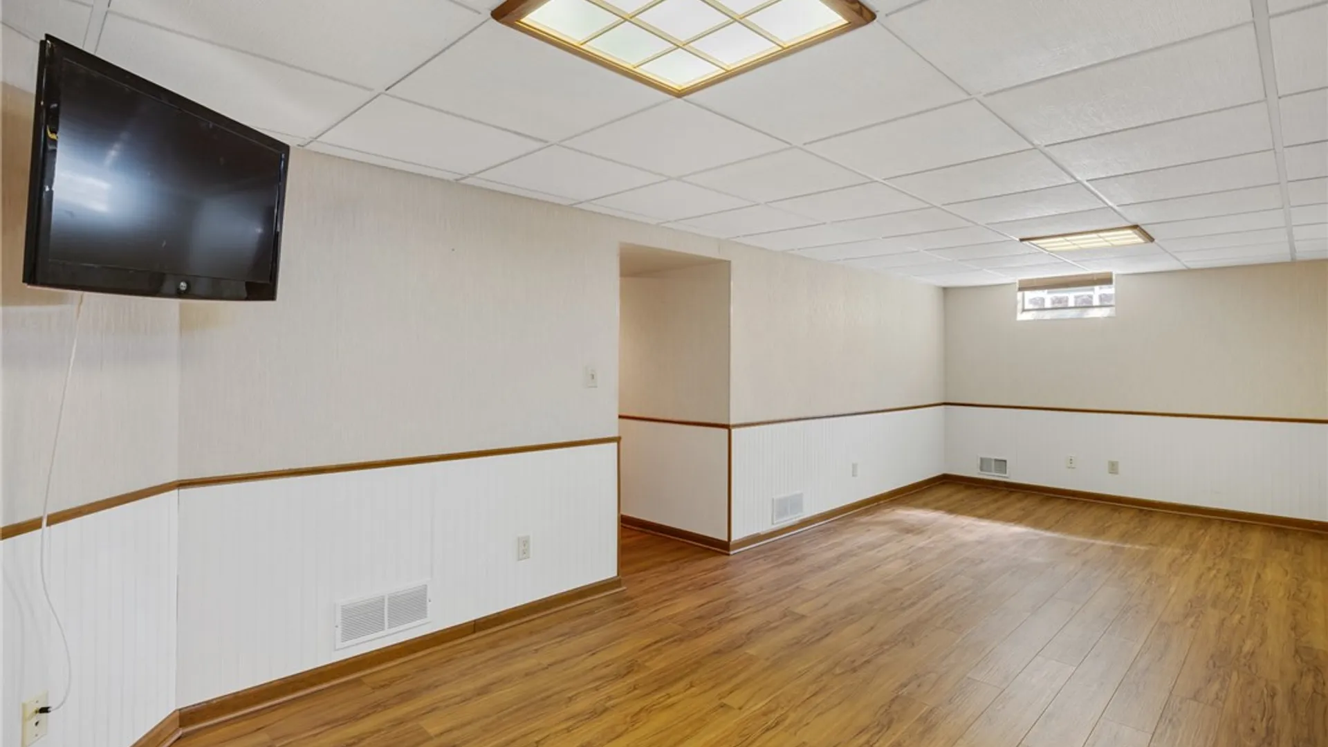 Property at 159 Applegrove Drive, Greece, NY 14612 23