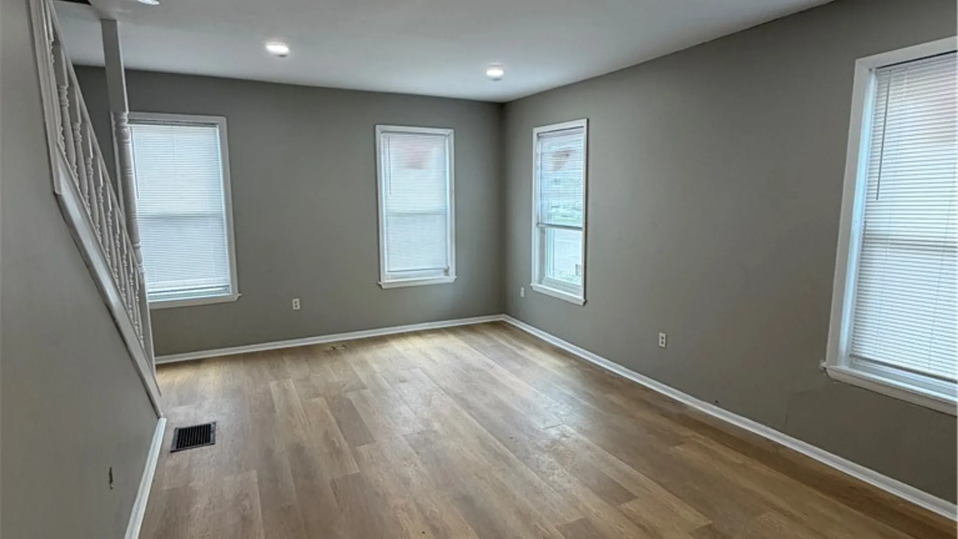 Property at 352 Walnut Street, Elmira City, NY 14901 5