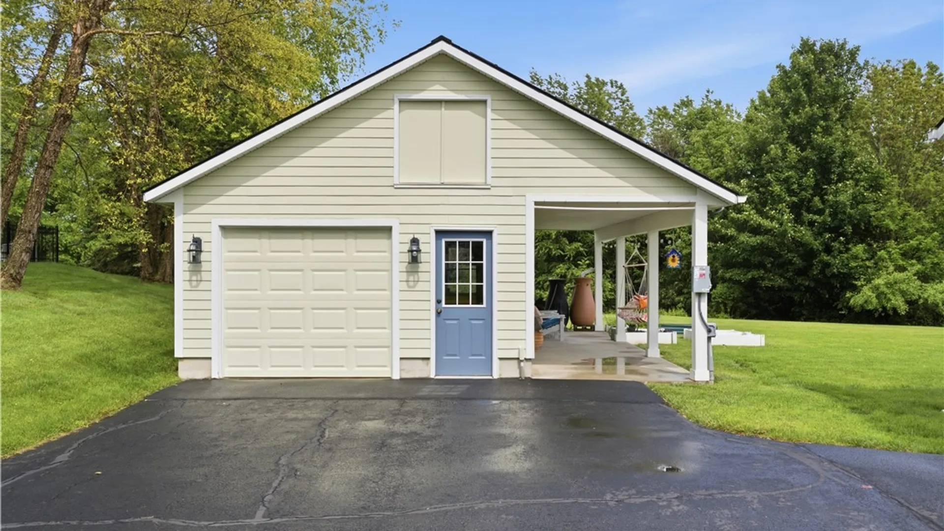 Property at 1014 Wheatfield, Camillus, NY 13031 2