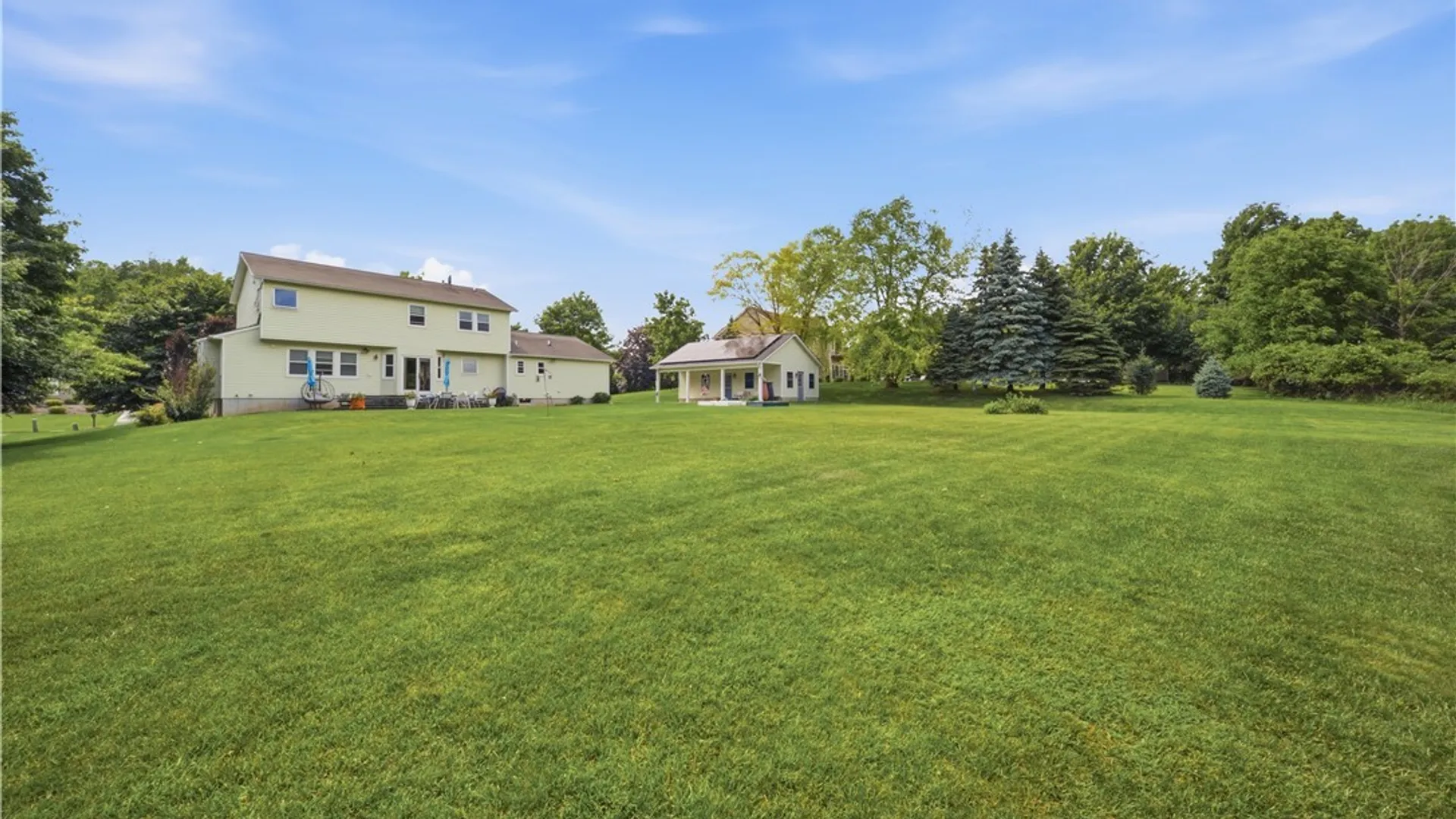 Property at 1014 Wheatfield, Camillus, NY 13031 36
