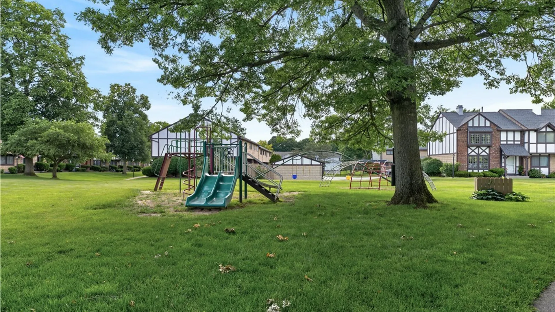 Property at 149 New Wickham Dr, Penfield, NY 14526 6