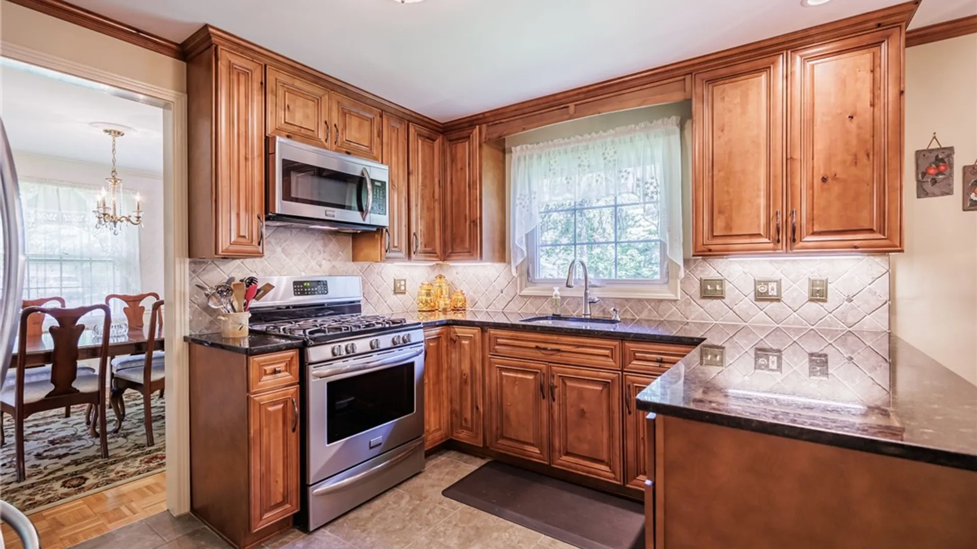 Property at 6 Von Deben Lane, Irondequoit, NY 14617 10