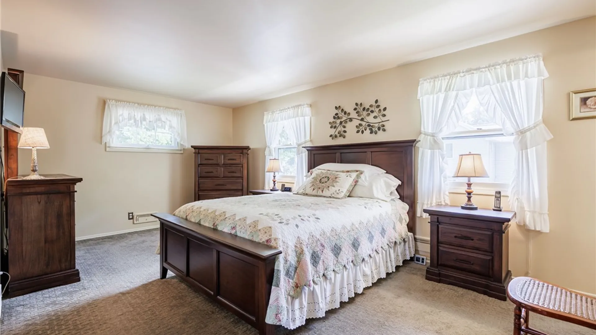 Property at 6 Von Deben Lane, Irondequoit, NY 14617 24