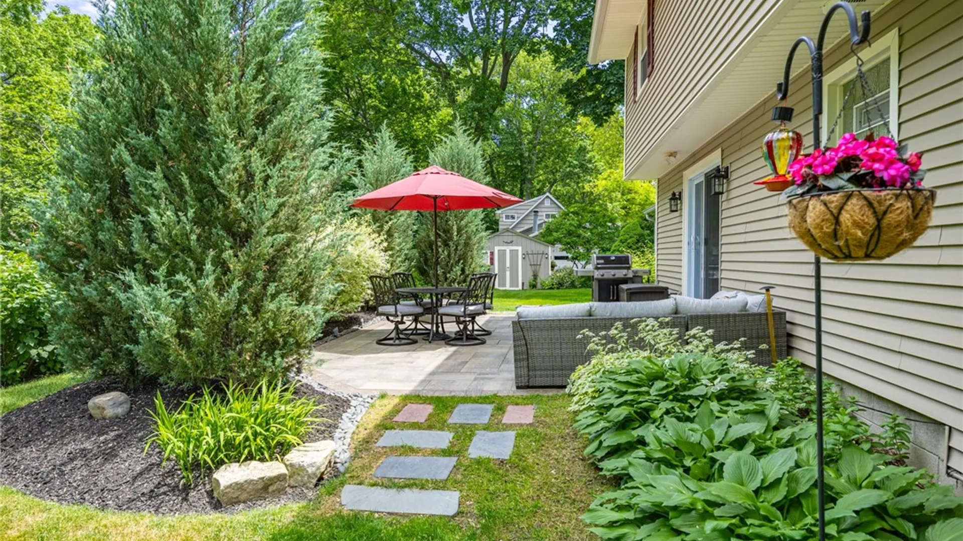 Property at 6 Von Deben Lane, Irondequoit, NY 14617 30