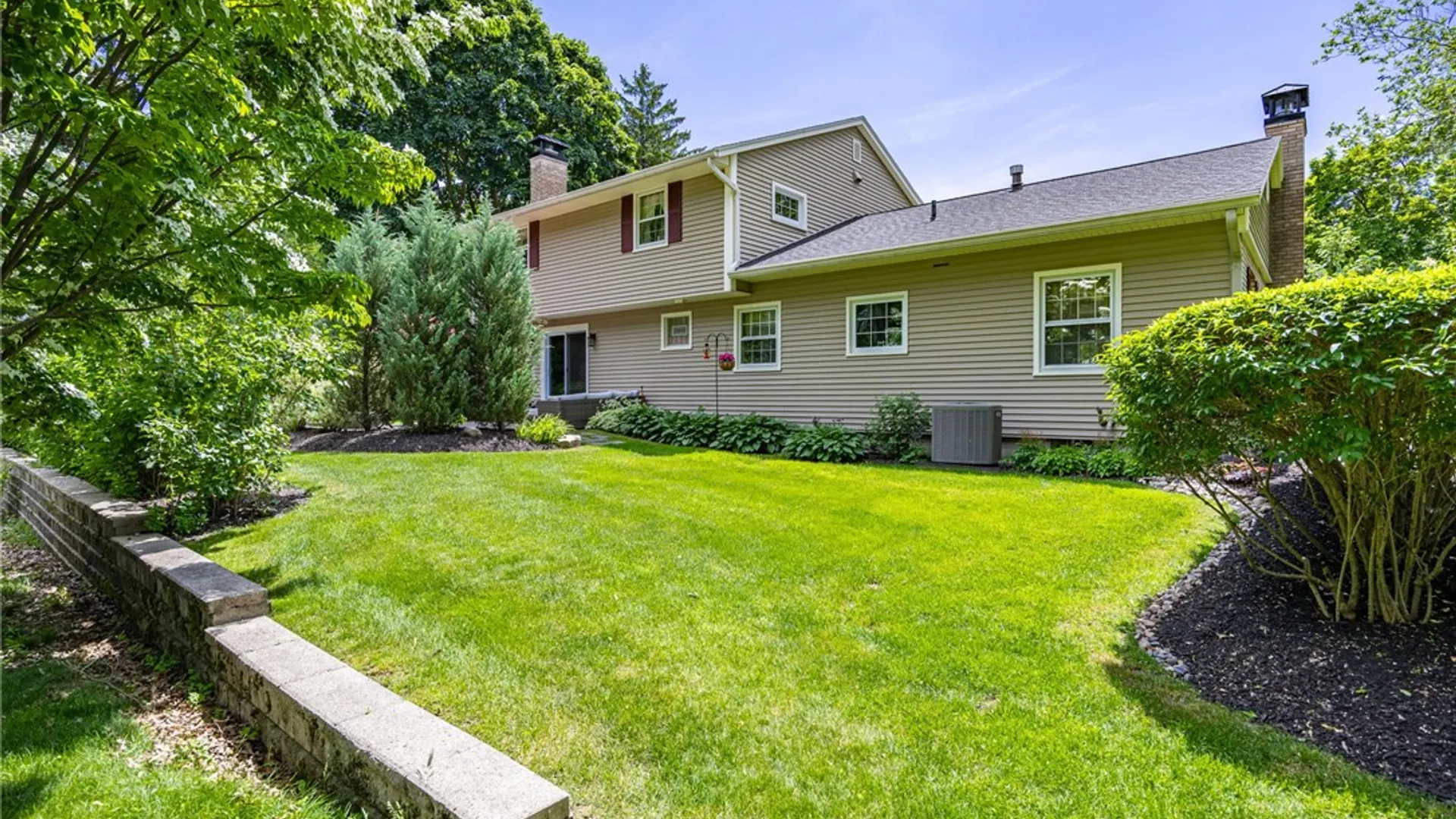 Property at 6 Von Deben Lane, Irondequoit, NY 14617 32