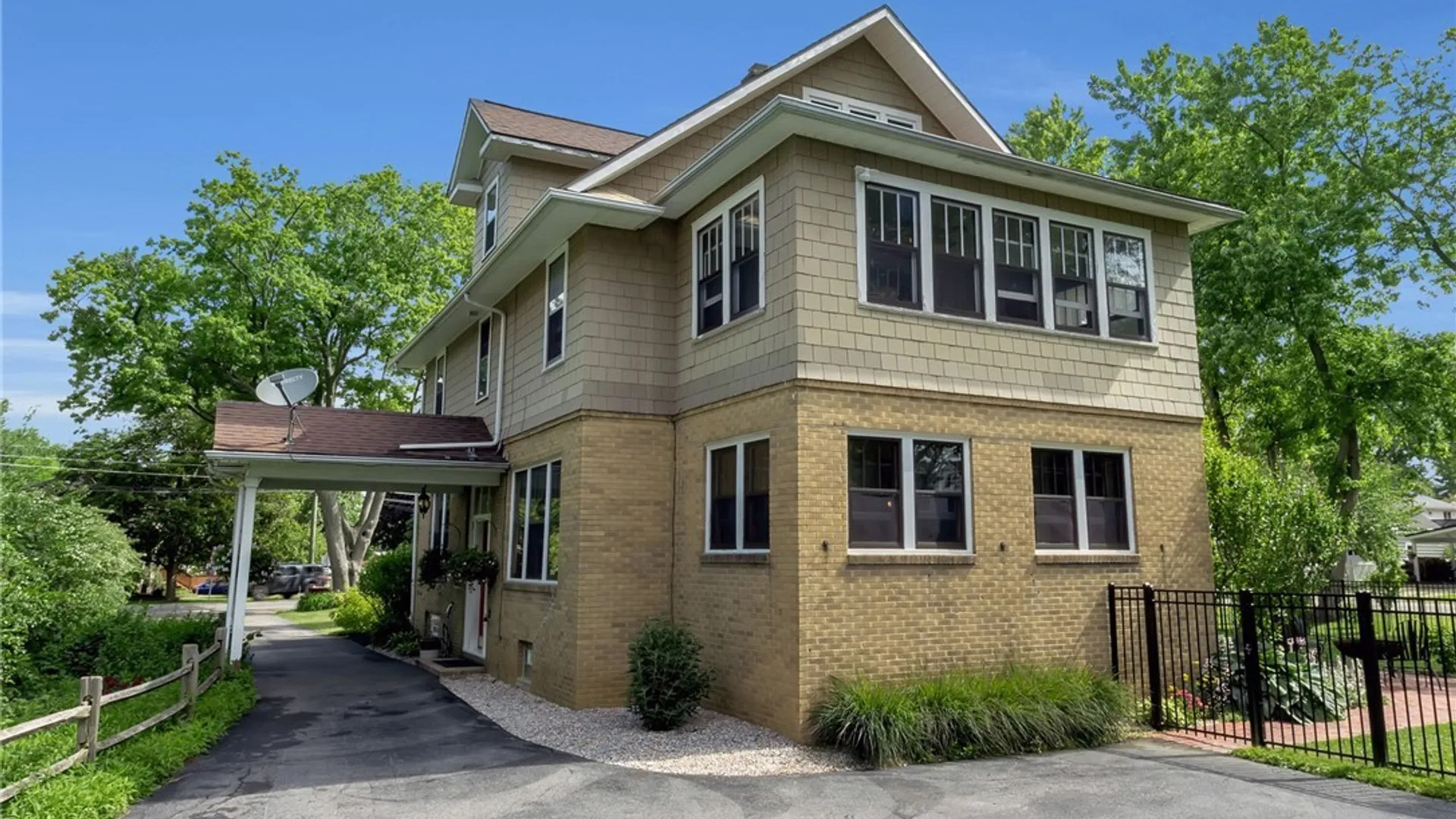 Property at 87 Newton Road, Hamburg, NY 14075 6