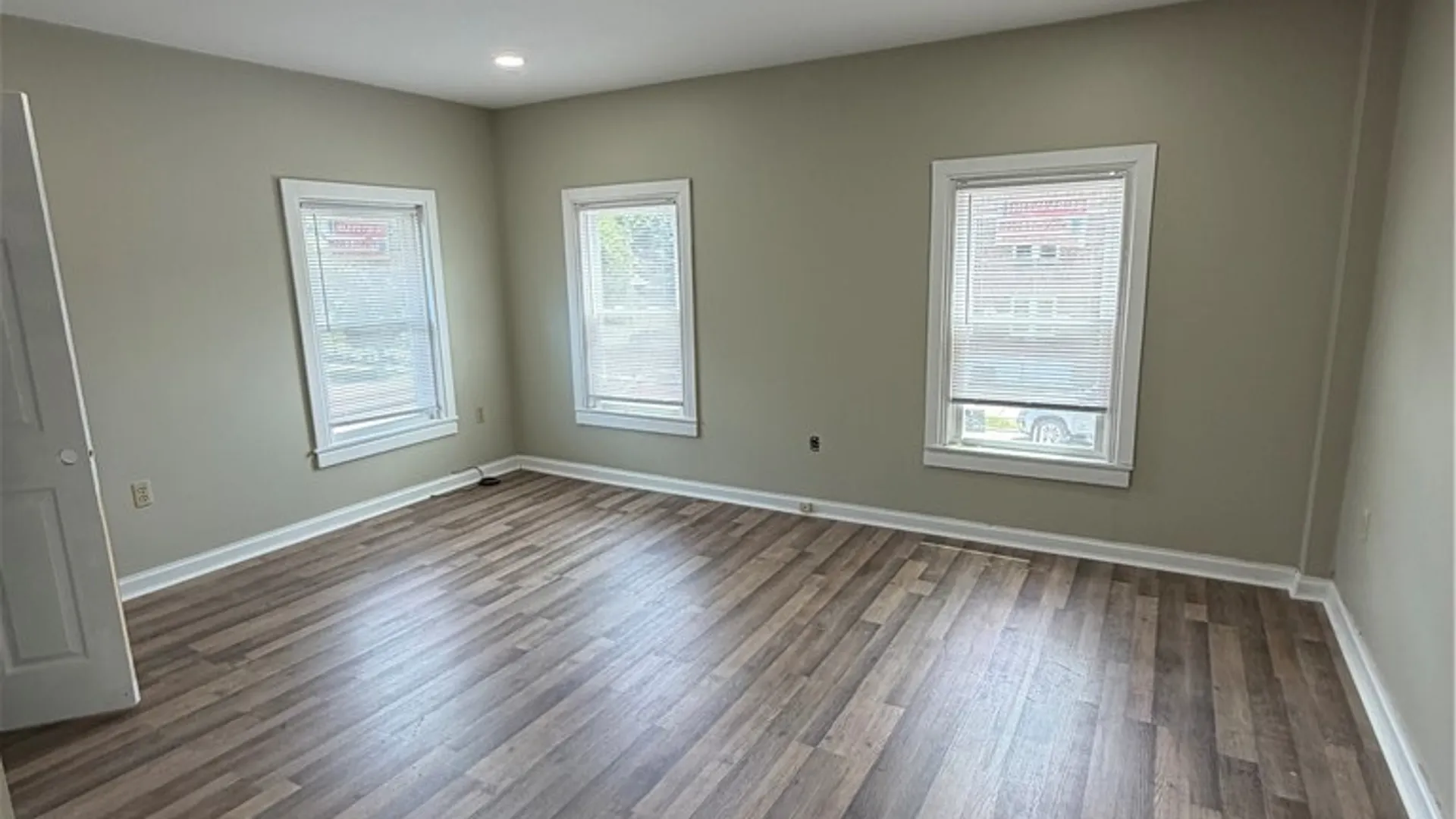 Property at 470 W 1st Street, Elmira City, NY 14901 5