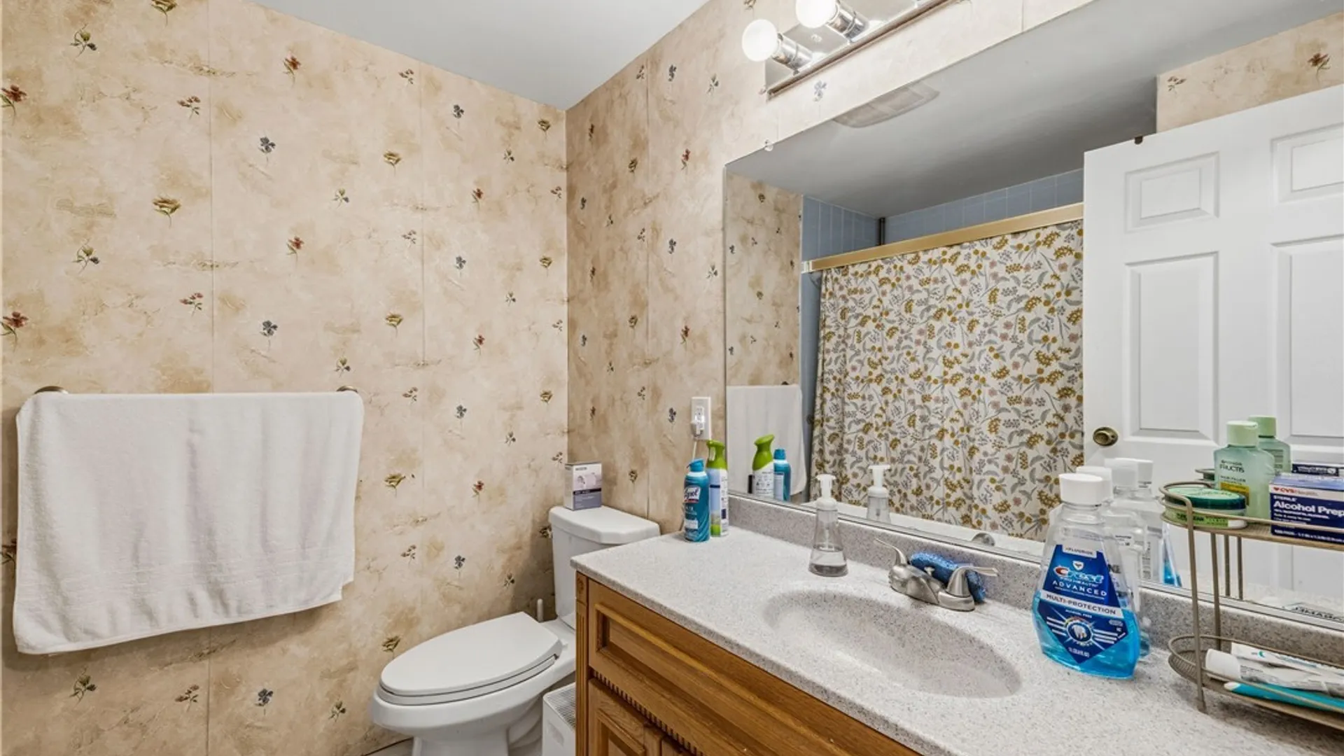 Property at 100 W Bihrwood Drive, West Seneca, NY 14224 12