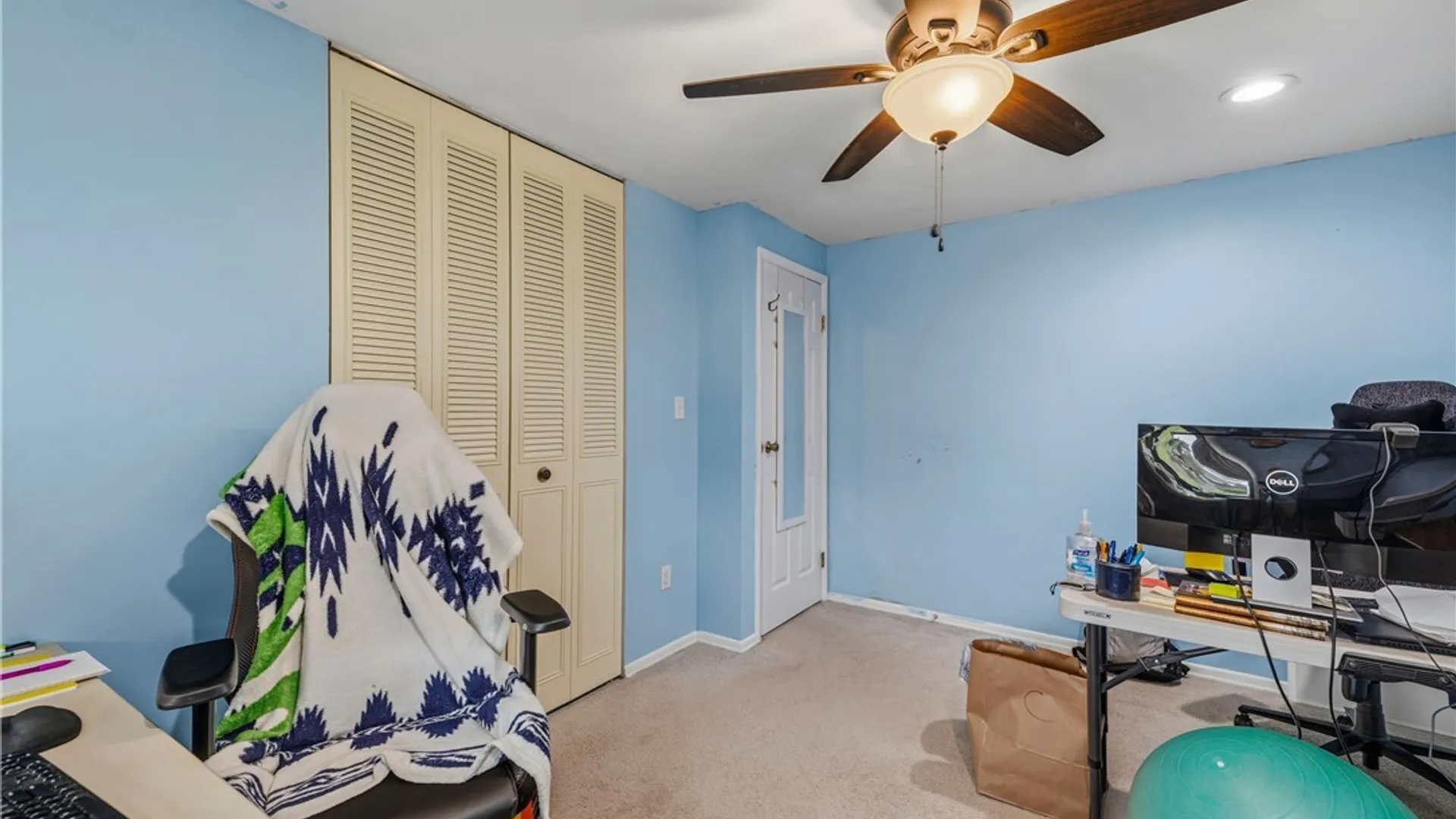 Property at 100 W Bihrwood Drive, West Seneca, NY 14224 18
