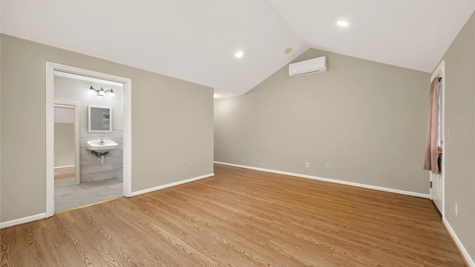 Property at 114 Kirkstone, Greece, NY 14626 25