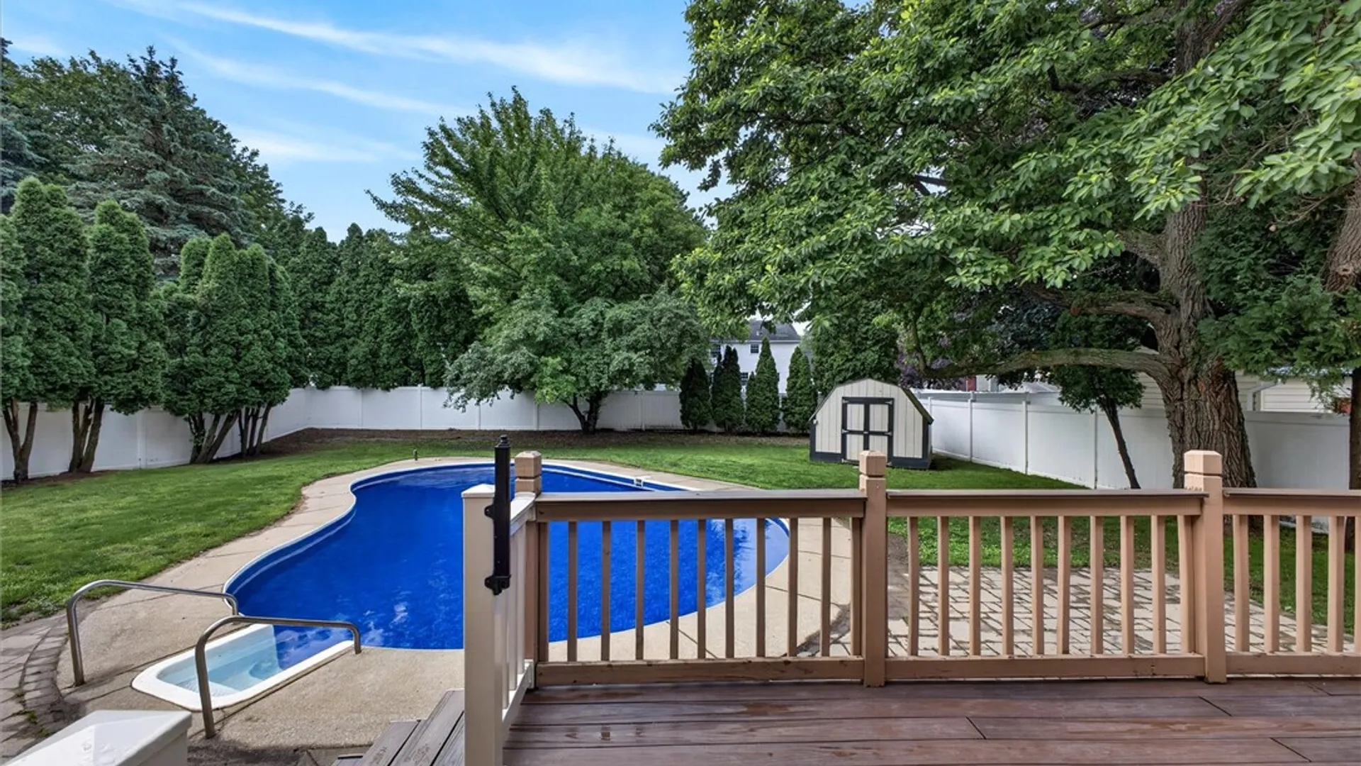 Property at 114 Kirkstone, Greece, NY 14626 47