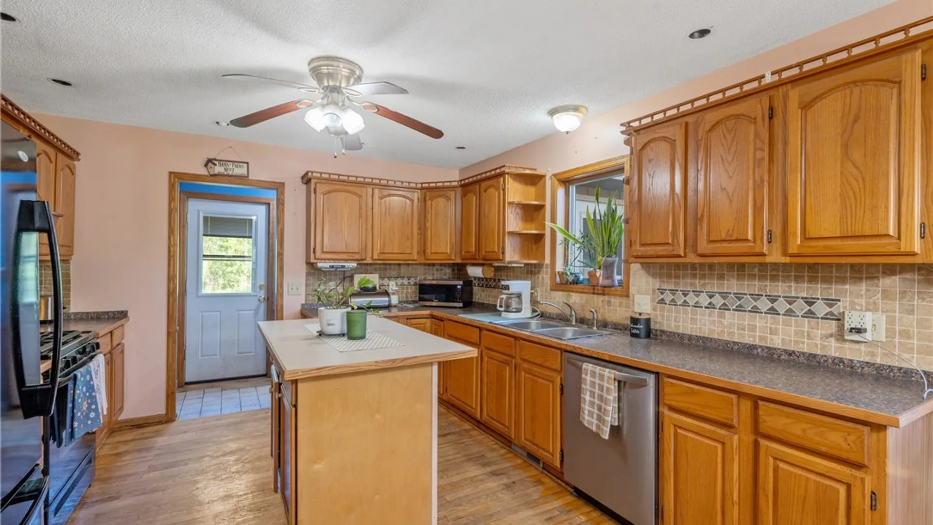 Property at 4735 Grange Road, Clay, NY 13041 15