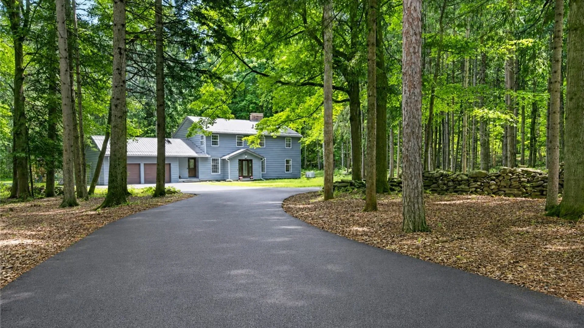 Property at 4866 Briarwood Lane, Manlius, NY 13104 3