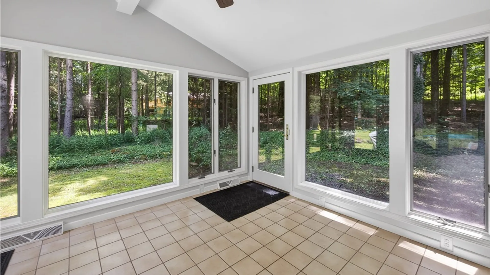 Property at 4866 Briarwood Lane, Manlius, NY 13104 37