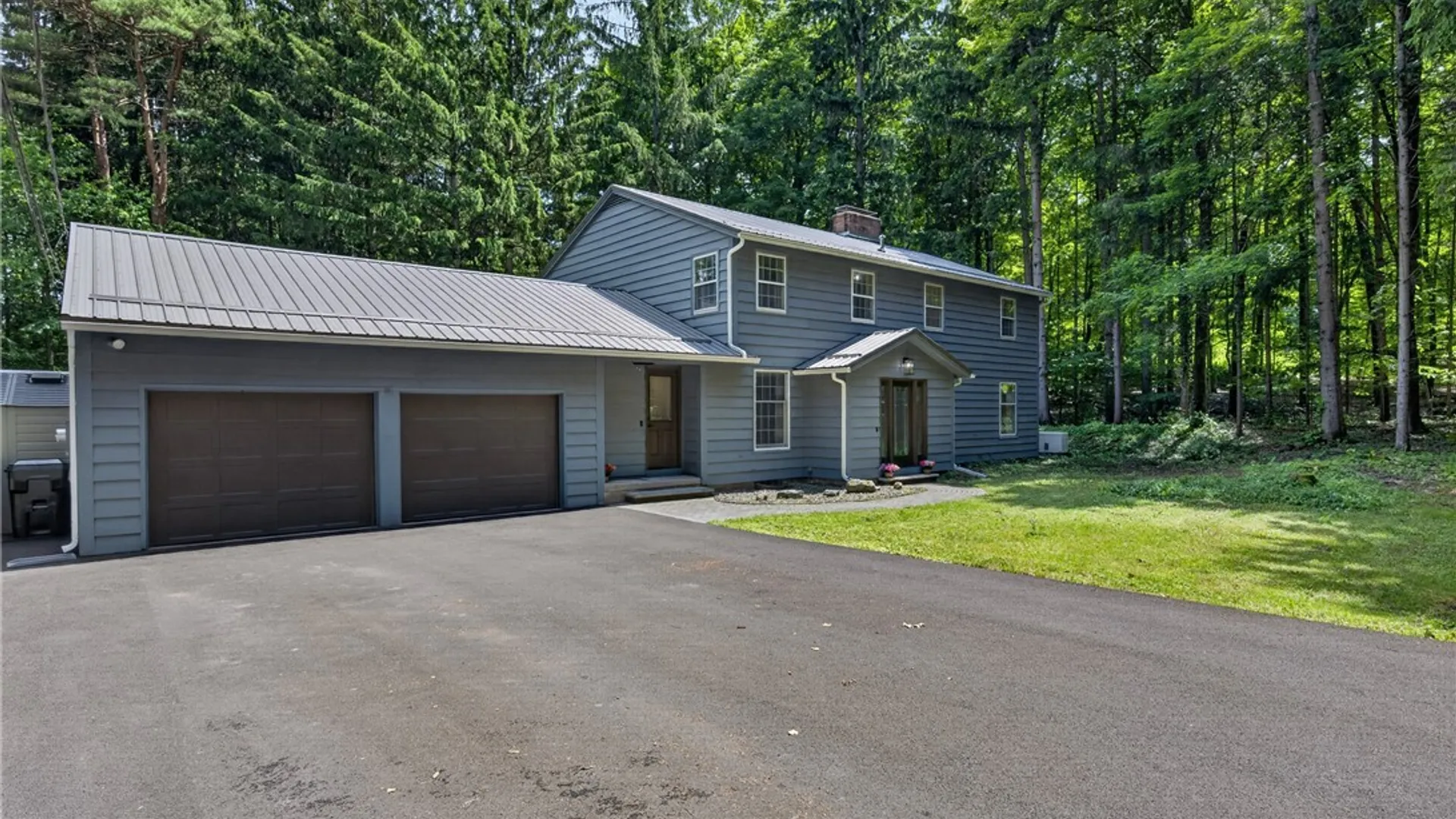 Property at 4866 Briarwood Lane, Manlius, NY 13104 5