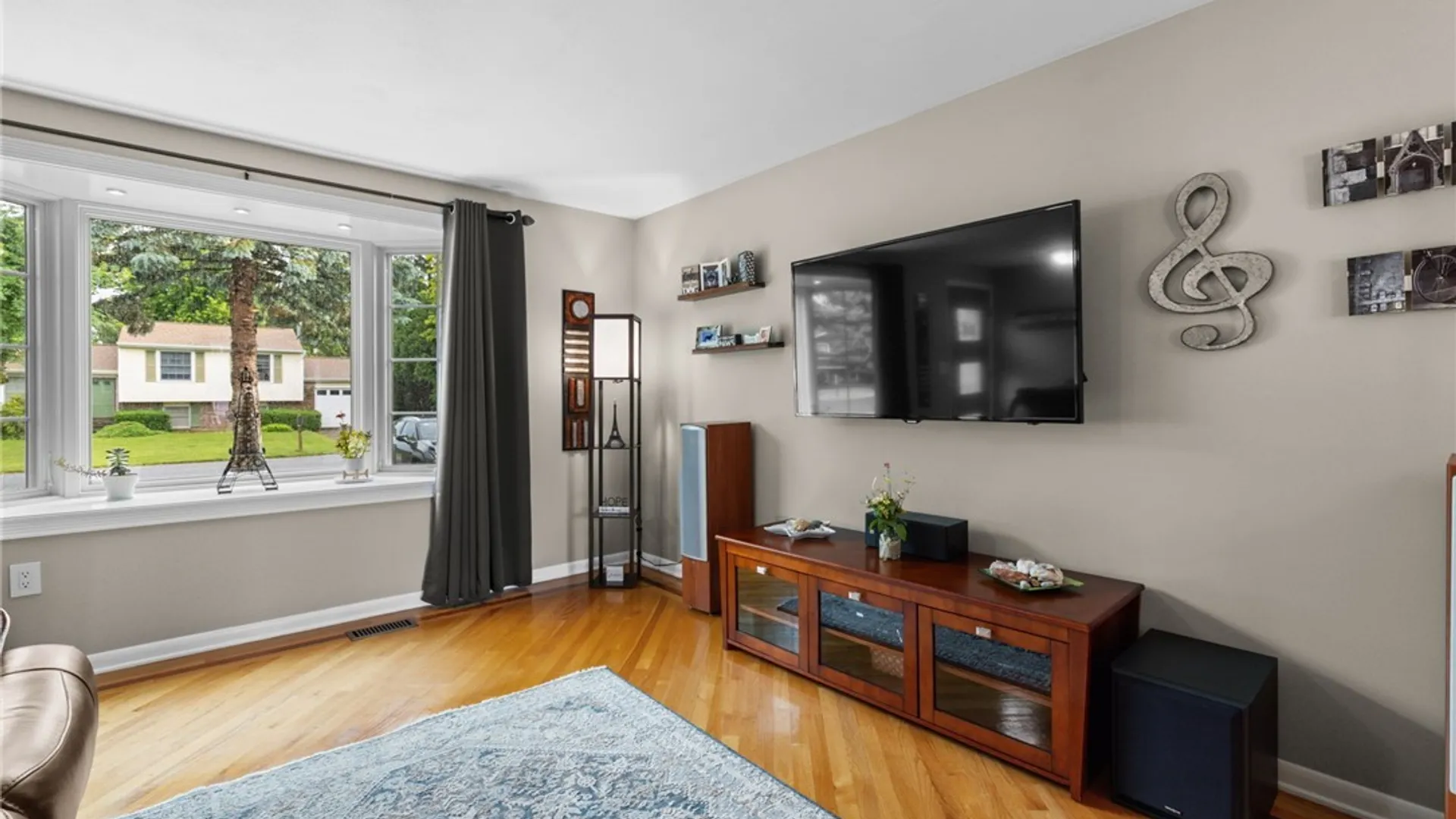 Property at 8138 Portobello, Clay, NY 13090 5
