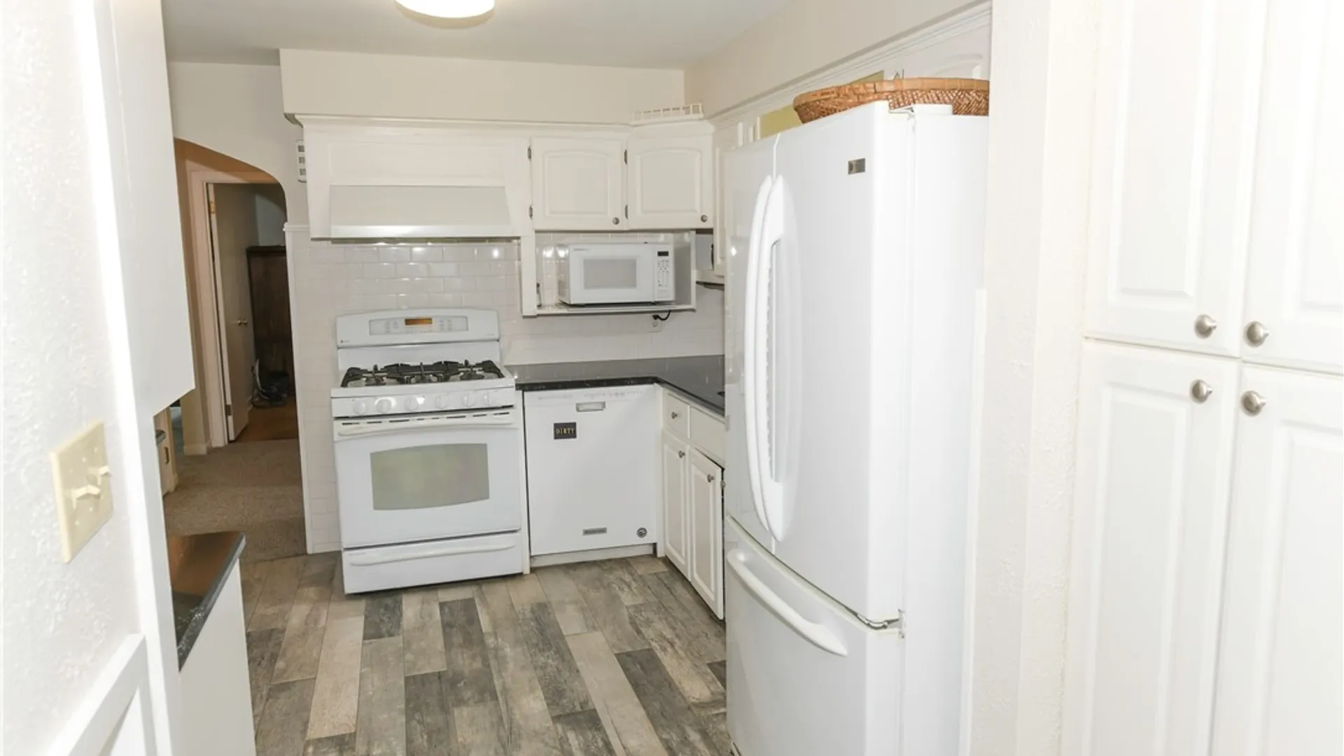 Property at 918 92nd Street, Niagara Falls, NY 14304 3