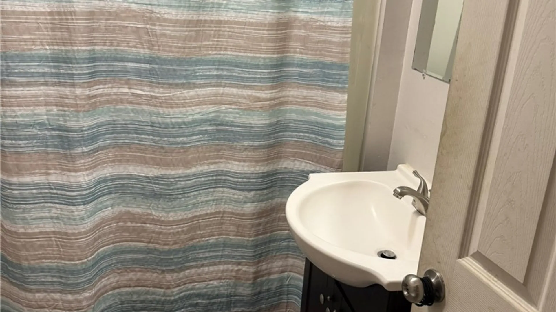Property at 81 Ardella Street, Gates, NY 14606 9