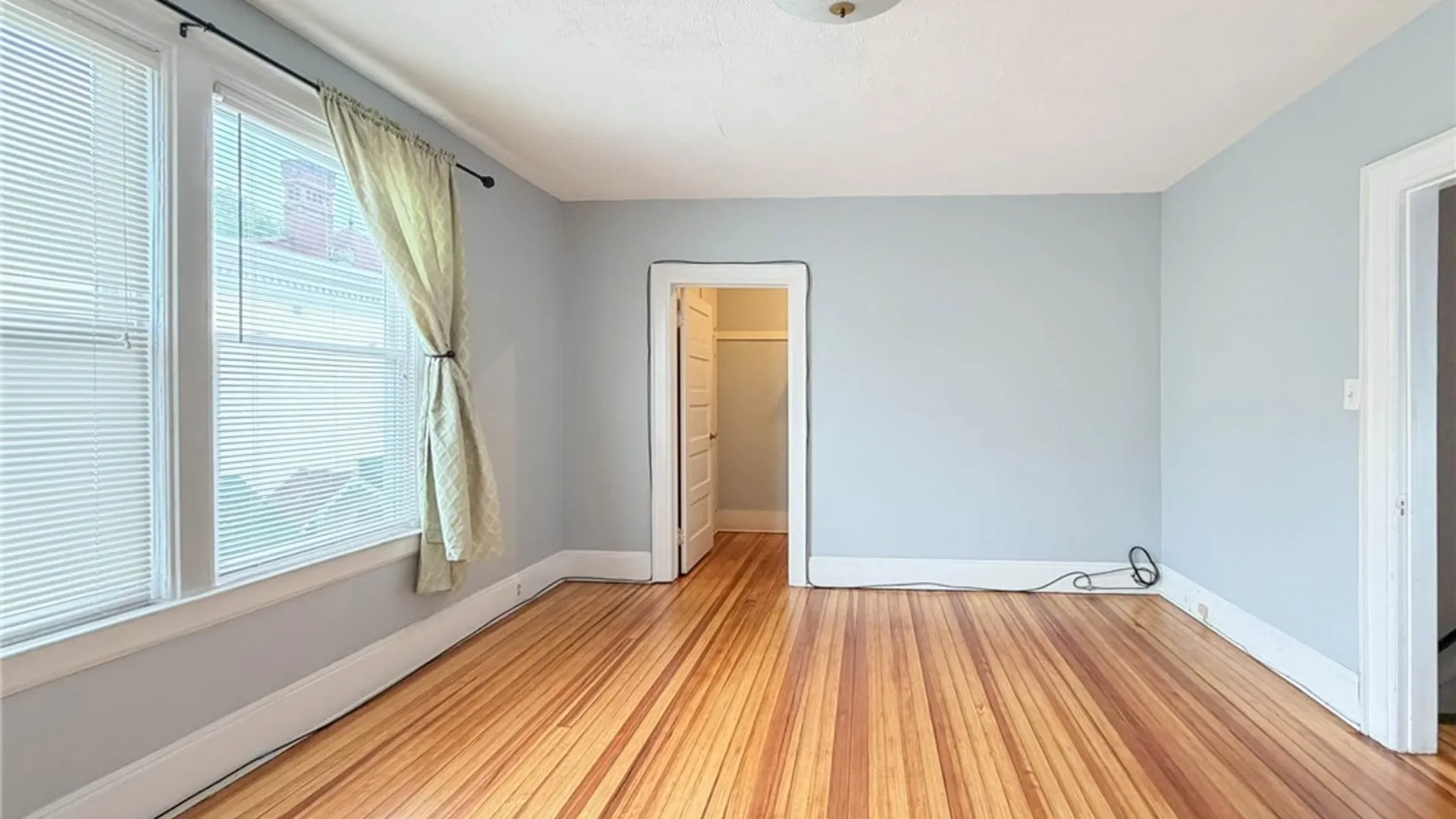 Property at 7 Genesee Court, Utica, NY 13502 4