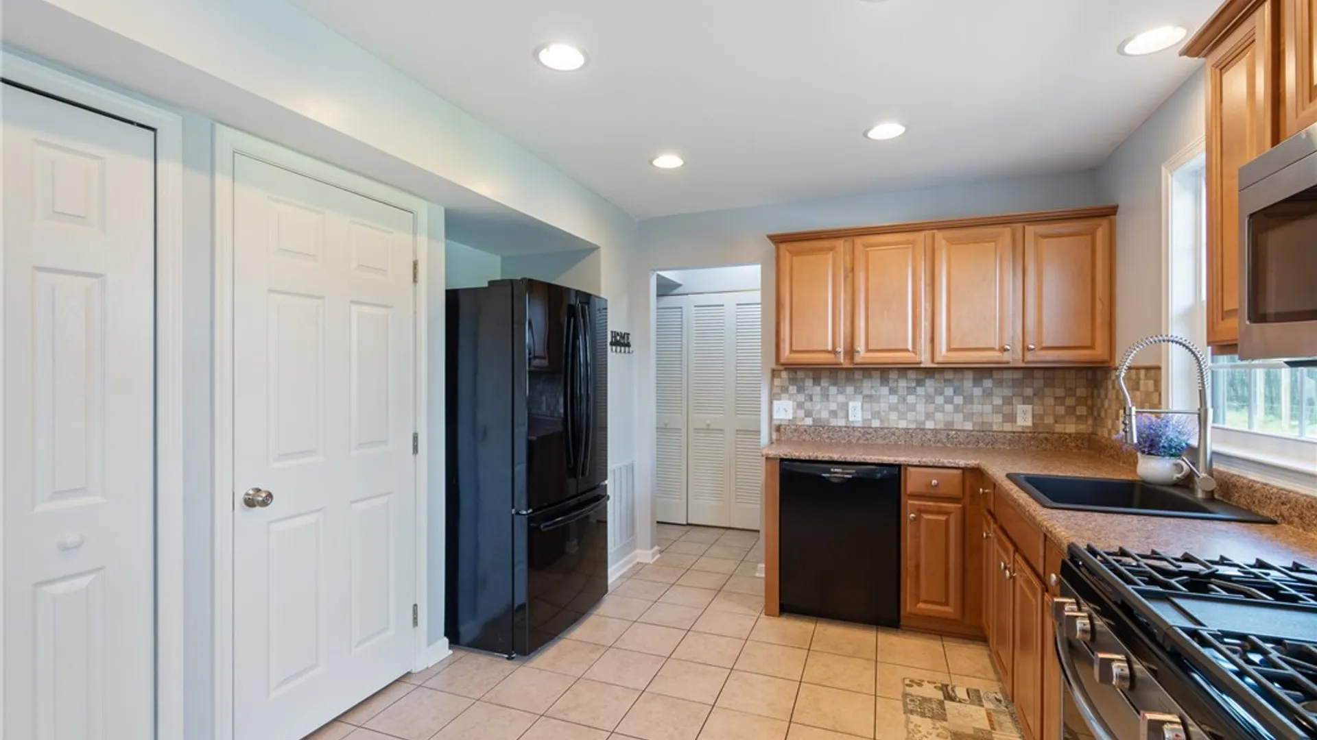 Property at 3323 Dandelion Trail, Canandaigua Town, NY 14424 11