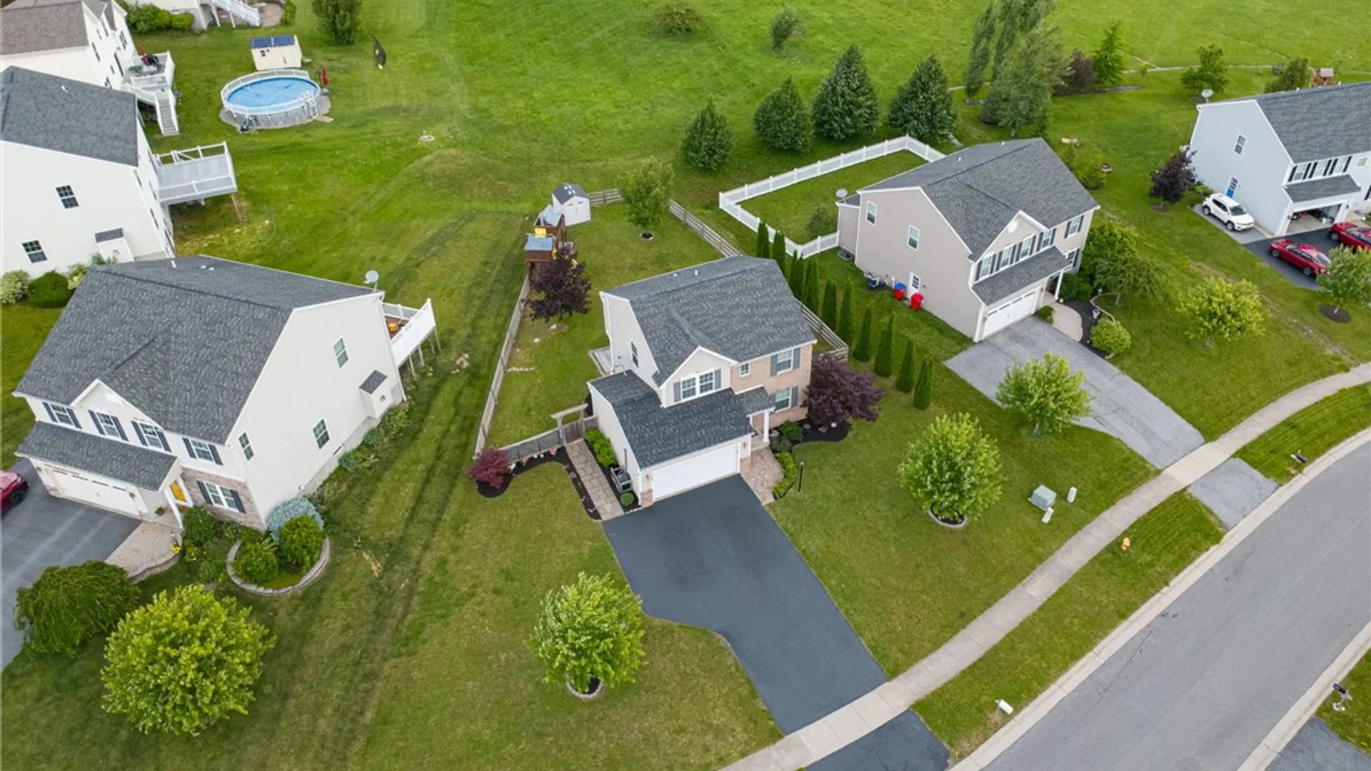 Property at 3323 Dandelion Trail, Canandaigua Town, NY 14424 37