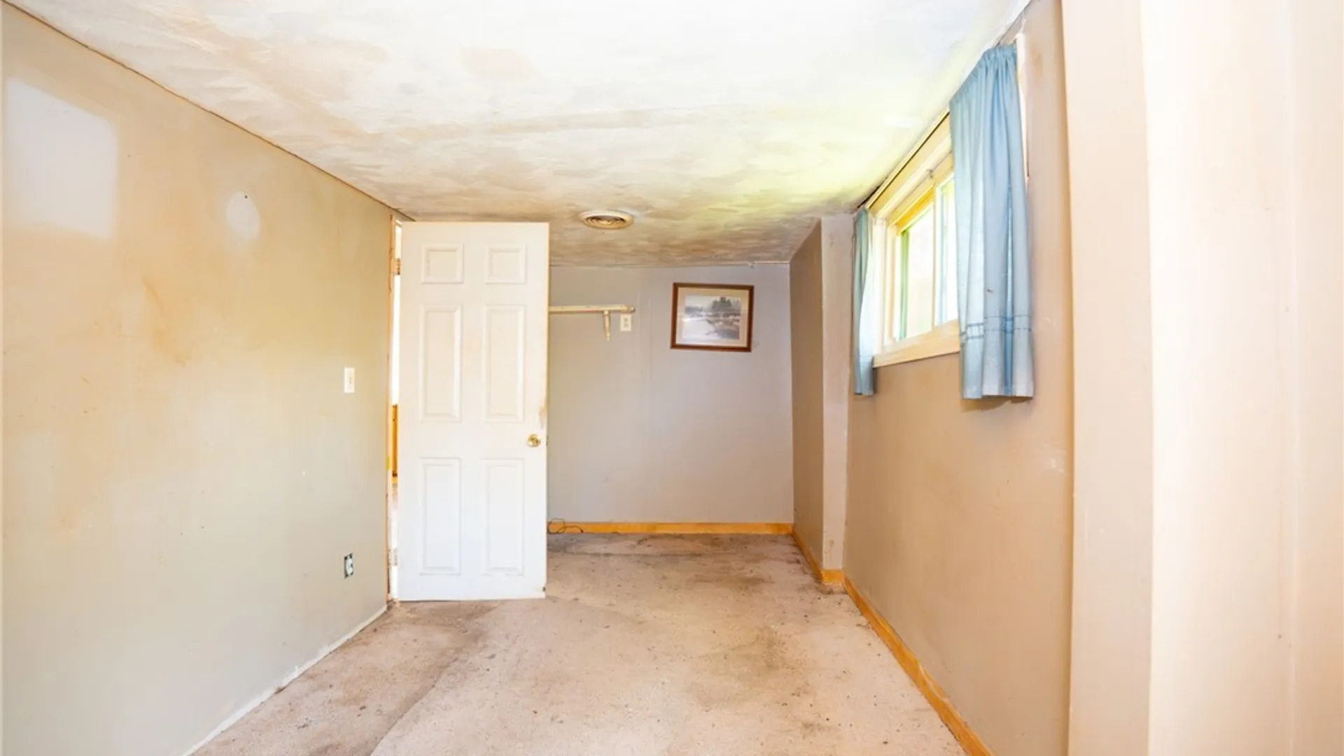 Property at 481 Poplar Avenue, Evans, NY 14006 20