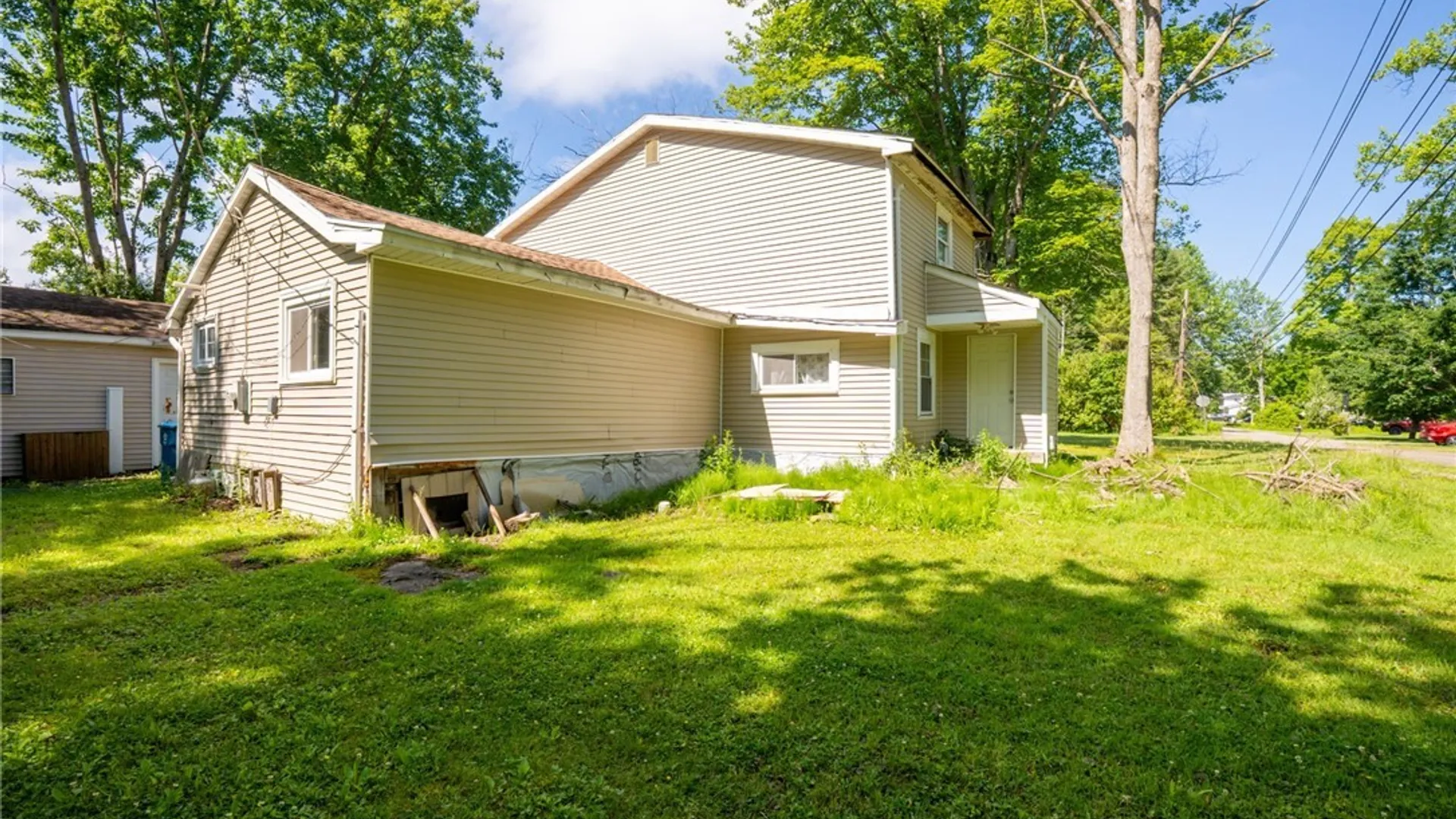 Property at 481 Poplar Avenue, Evans, NY 14006 39