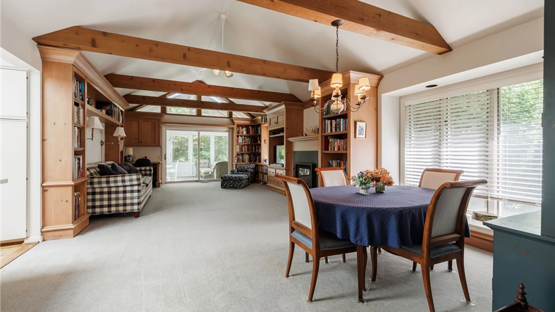 Property at 29 Whitestone Lane, Pittsford, NY 14618 12