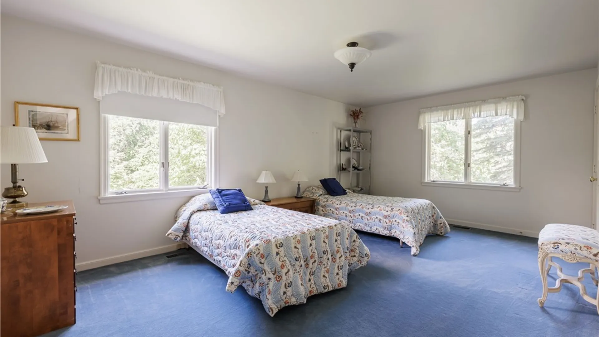 Property at 29 Whitestone Lane, Pittsford, NY 14618 24