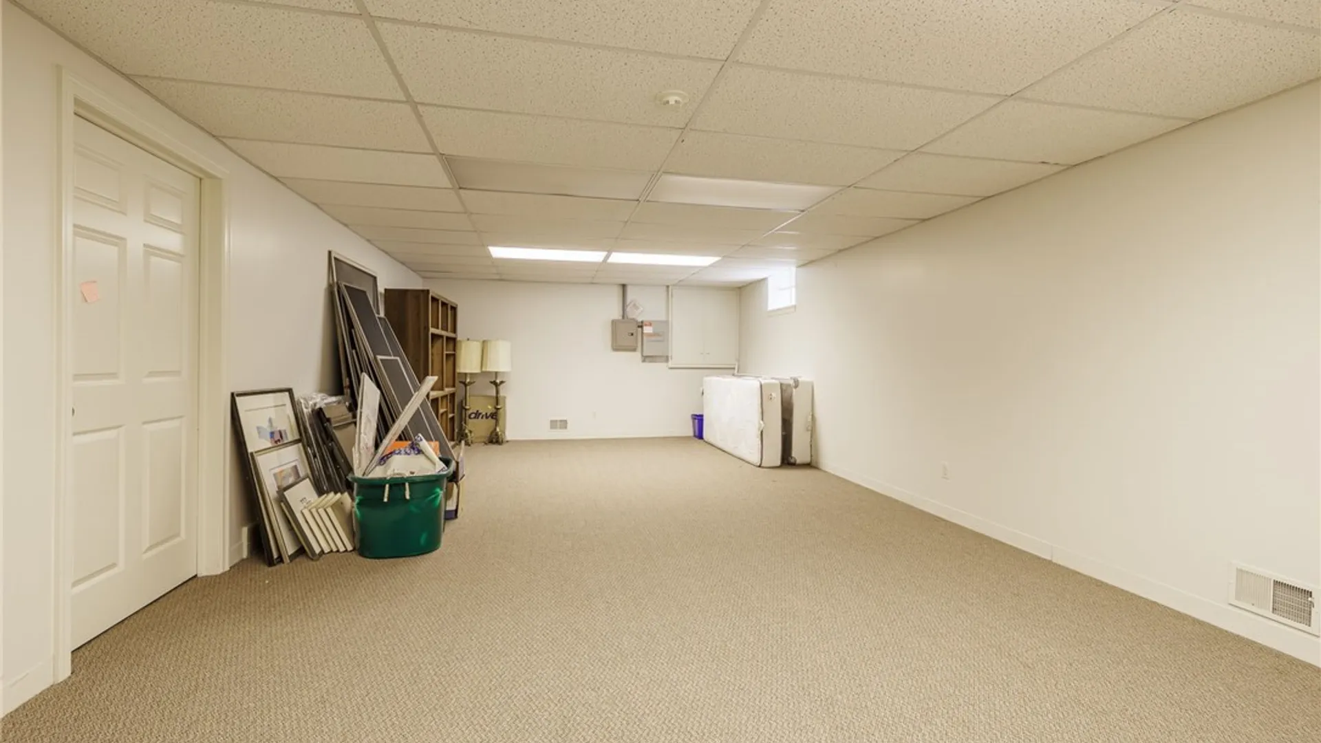 Property at 29 Whitestone Lane, Pittsford, NY 14618 33