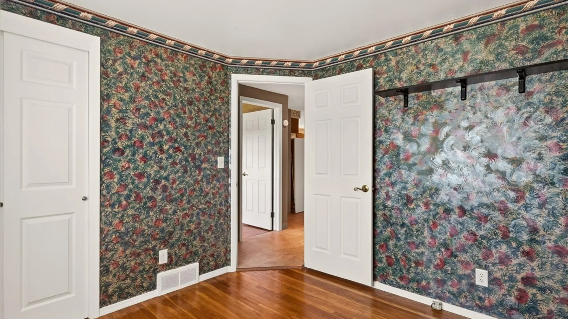 Property at 57 Judith Drive, Cheektowaga, NY 14227 15