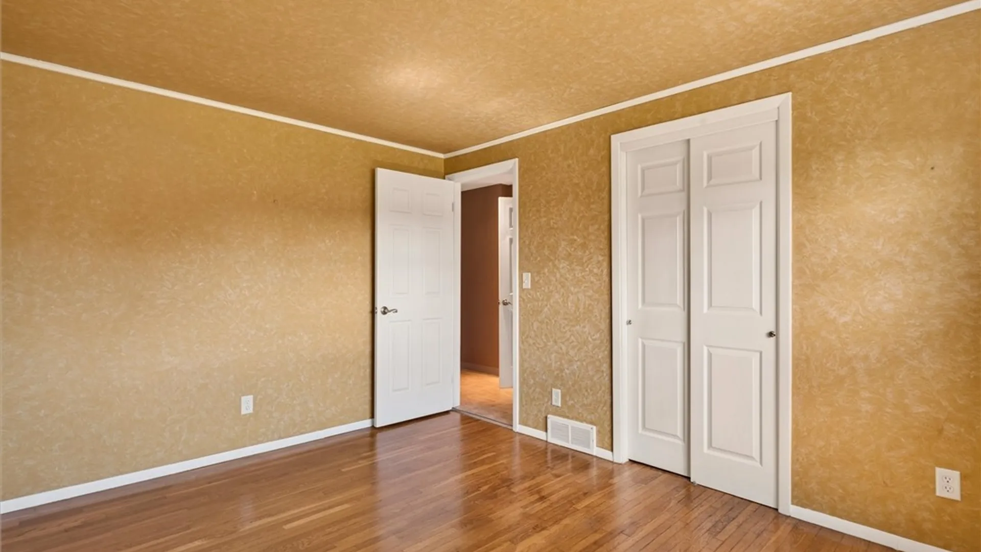 Property at 57 Judith Drive, Cheektowaga, NY 14227 18