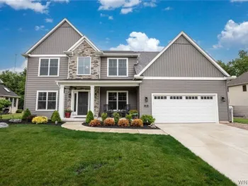 Property at 270 Forest Creek Lane, Grand Island, NY 14072