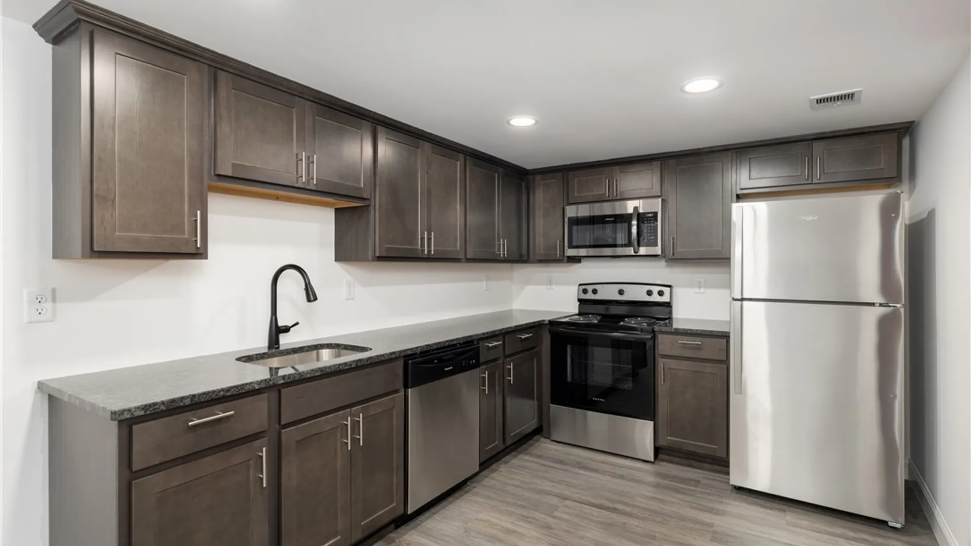 Property at 3015 Delaware (1 bdm Suites) Avenue, Tonawanda, NY 14217 14