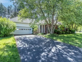 Property at 15 Brookshire Court, Amherst, NY 14051