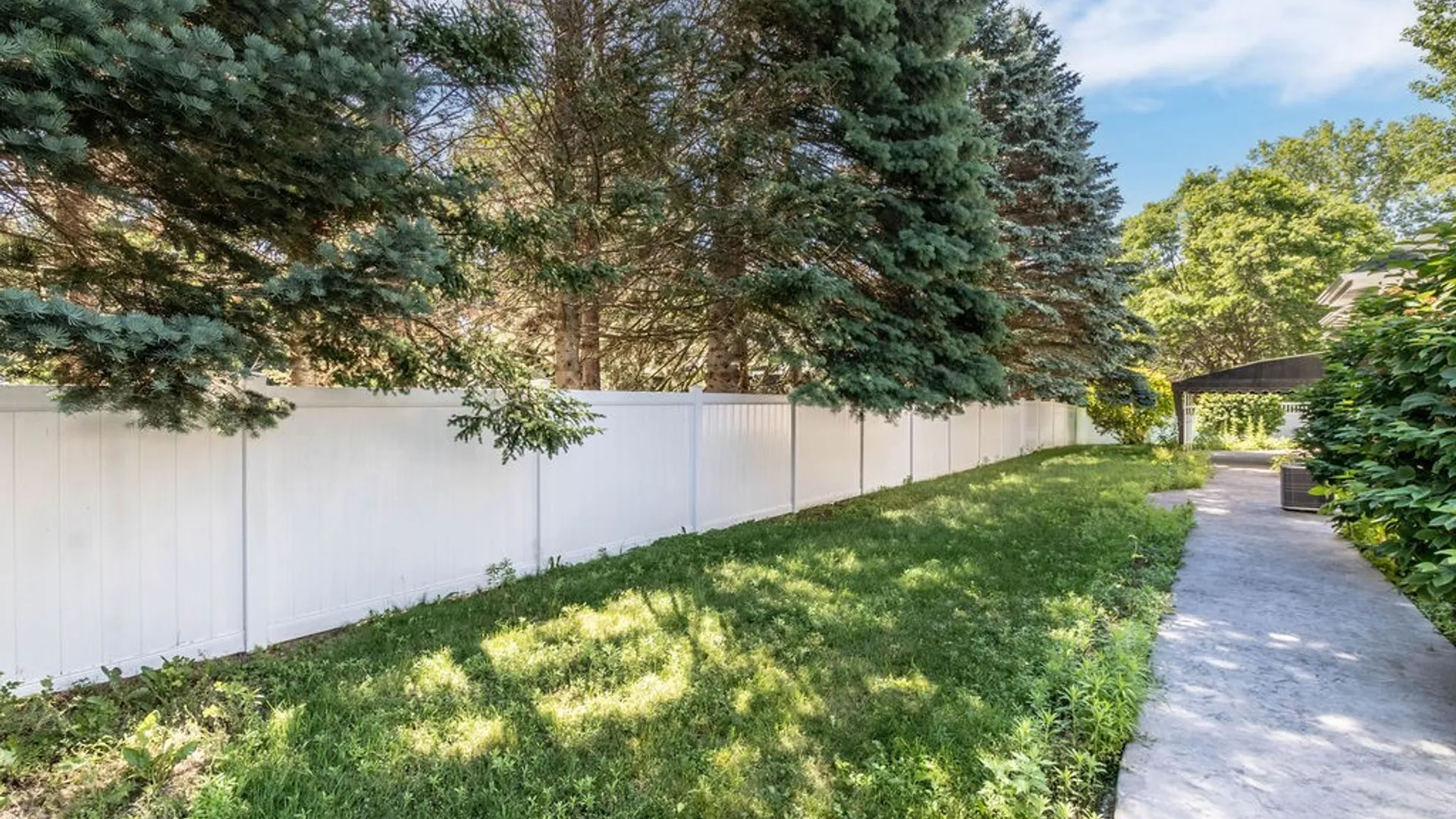 Property at 15 Brookshire Court, Amherst, NY 14051 48