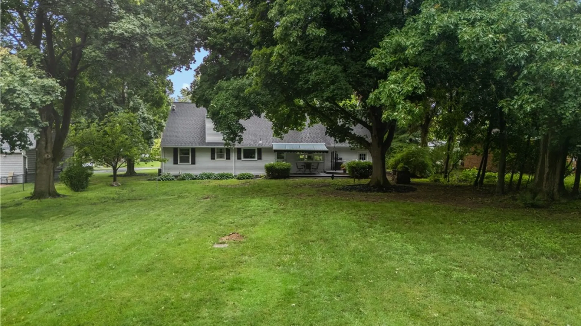 Property at 178 Locust Hill Drive, Henrietta, NY 14618 5