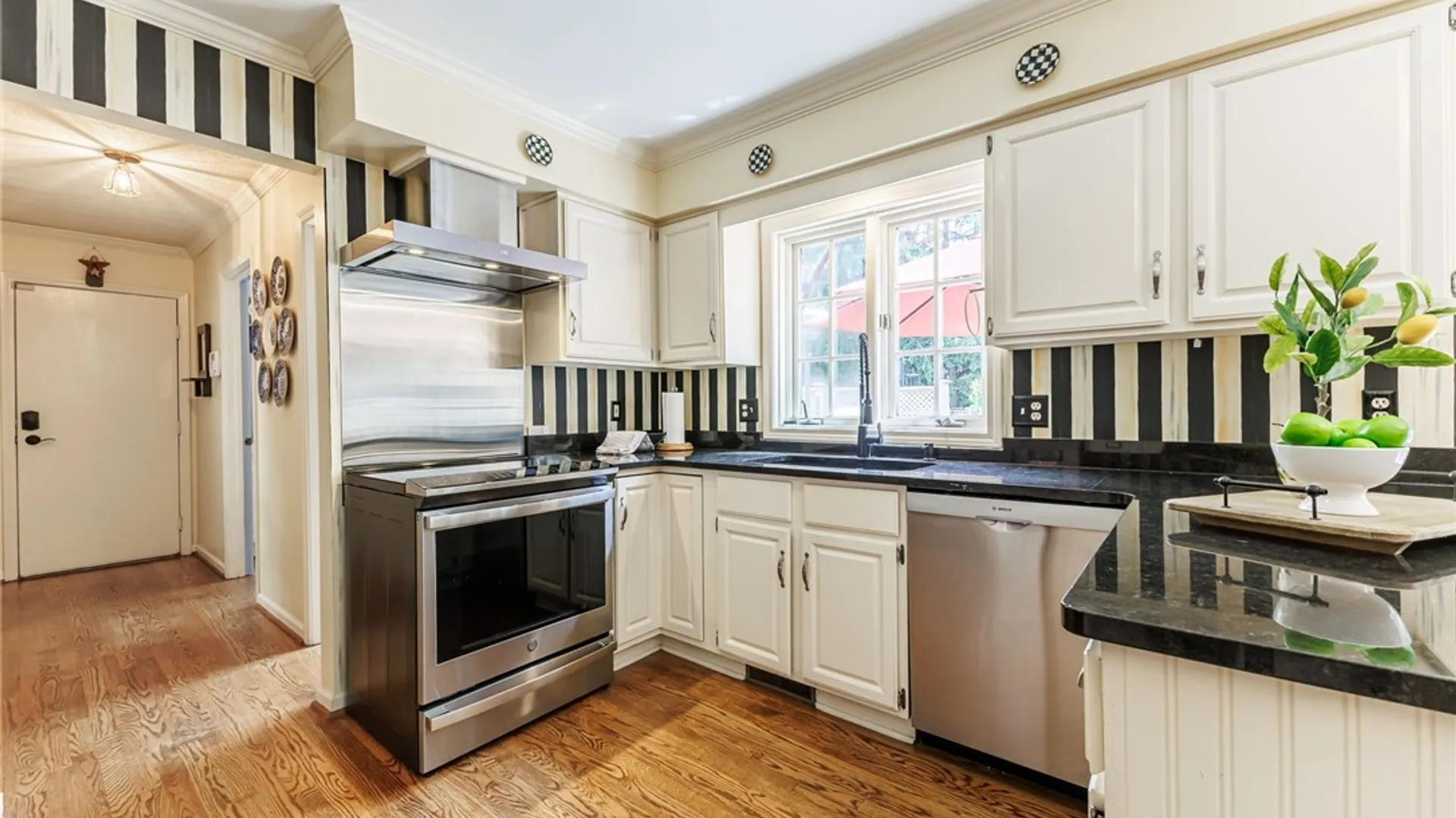 Property at 129 Caversham Woods, Pittsford, NY 14534 12
