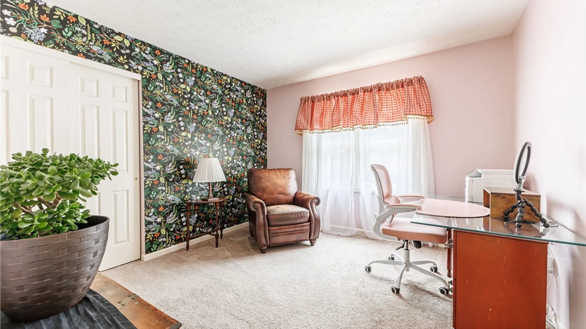 Property at 129 Caversham Woods, Pittsford, NY 14534 27