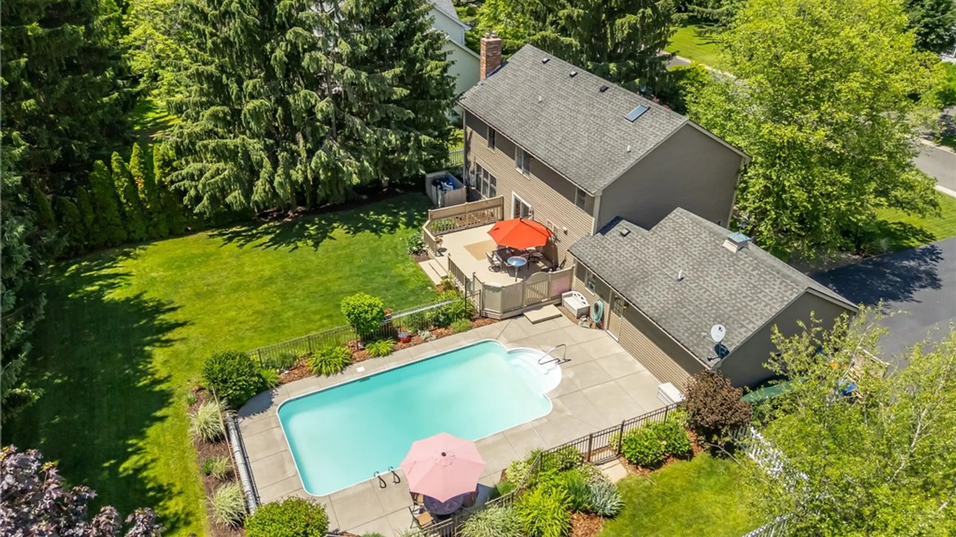 Property at 129 Caversham Woods, Pittsford, NY 14534 38