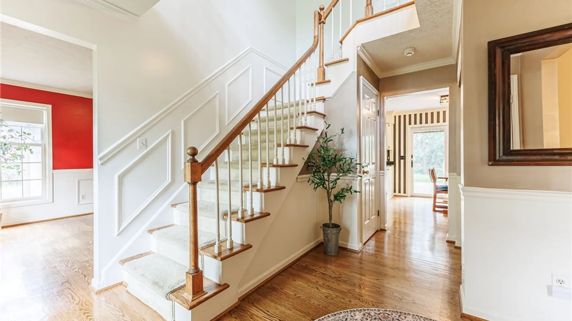 Property at 129 Caversham Woods, Pittsford, NY 14534 6