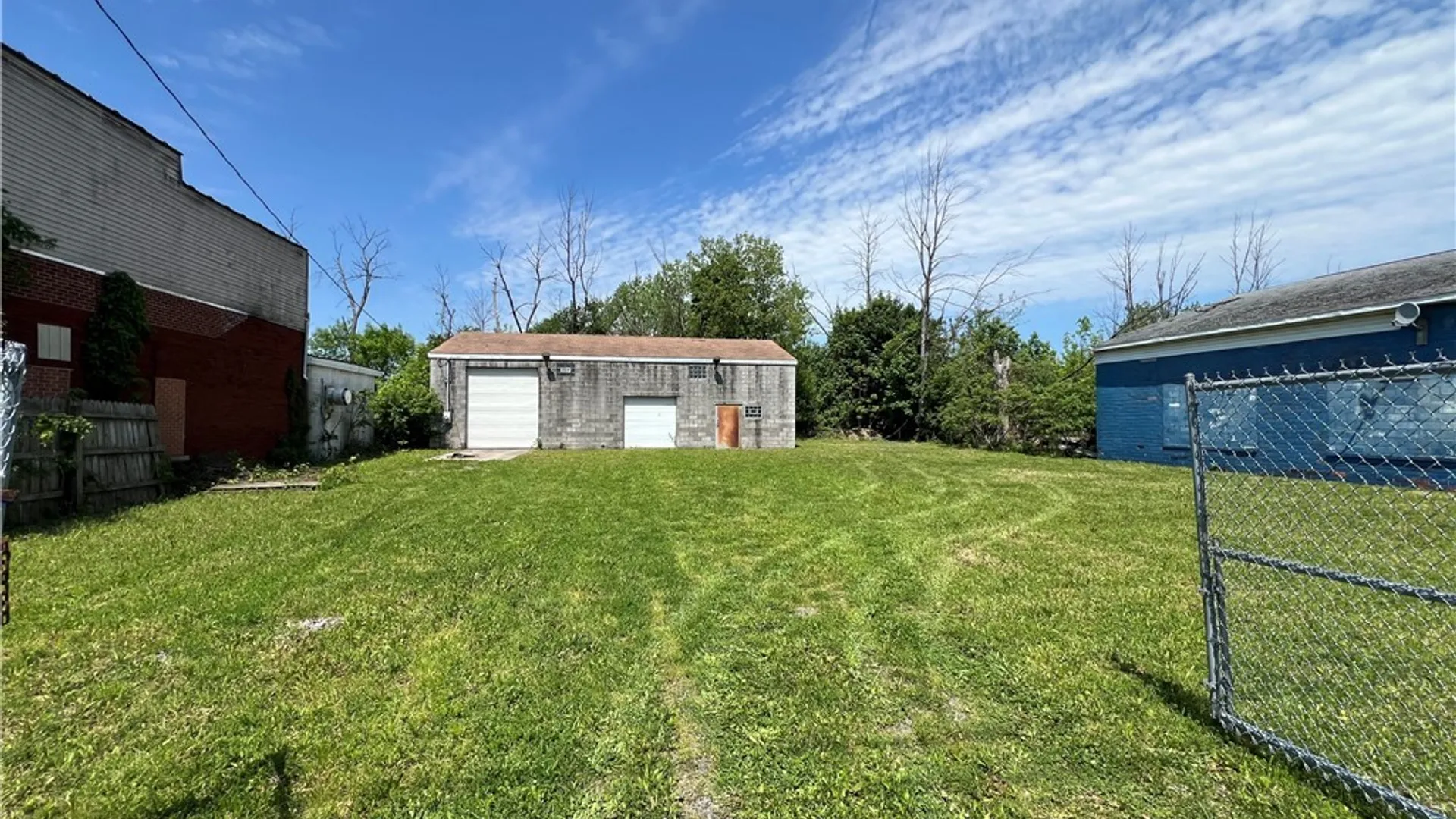 Property at 3204 Highland Avenue, Niagara Falls, NY 14305 2