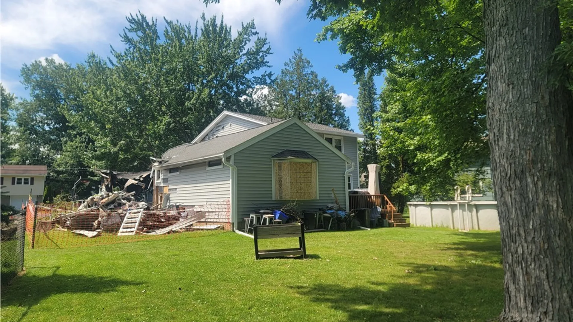 Property at 4033 bay park Drive, Clay, NY 13090 4