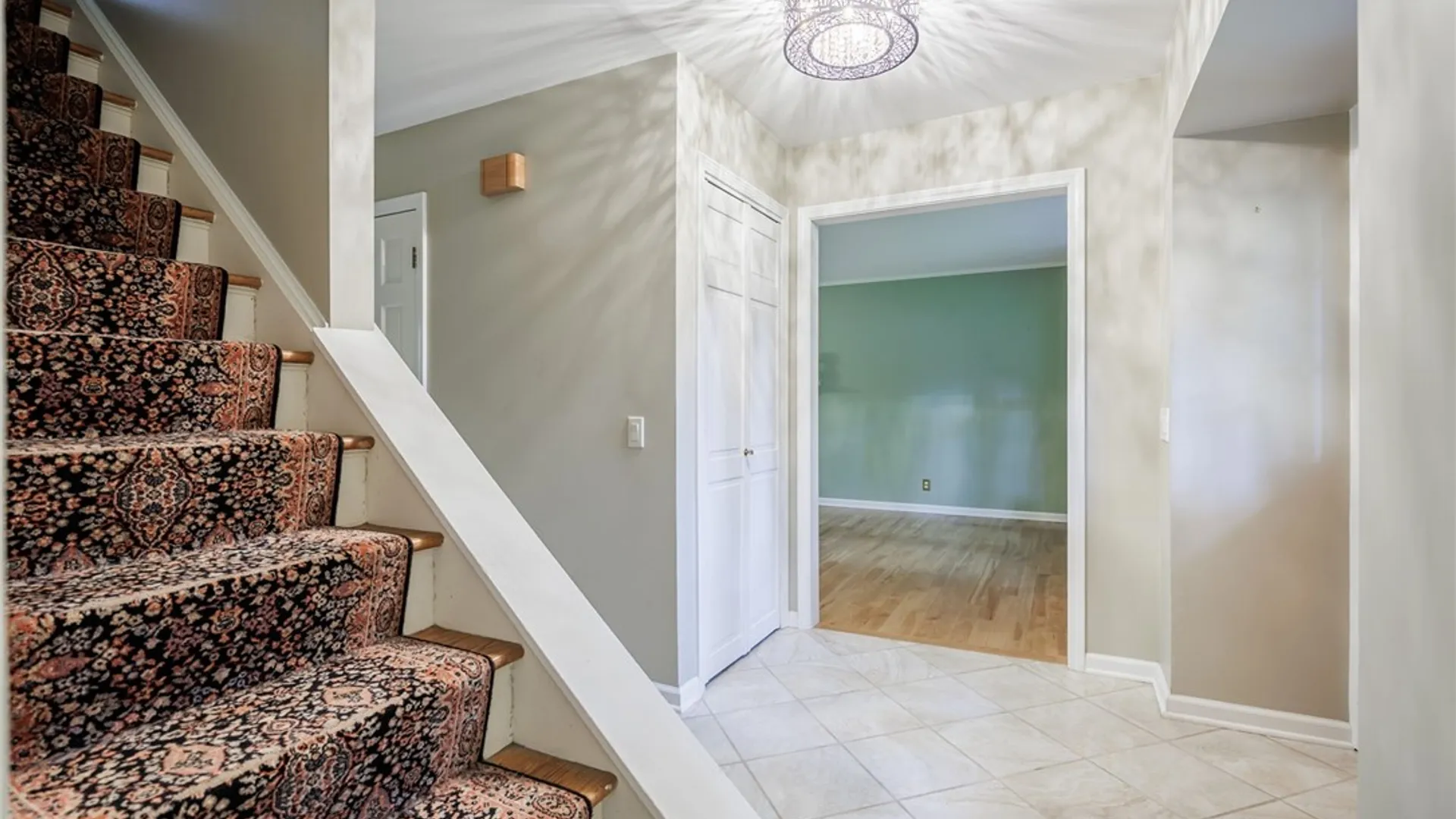 Property at 10 Glendower Circle, Pittsford, NY 14534 26